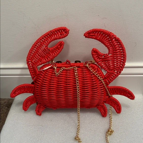 Tommy Bahama red wicker crab crossbody bag purse NWT - Picture 3 of 5